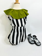 Load image into Gallery viewer, Olive Stripe  2 Pc set 2T-7
